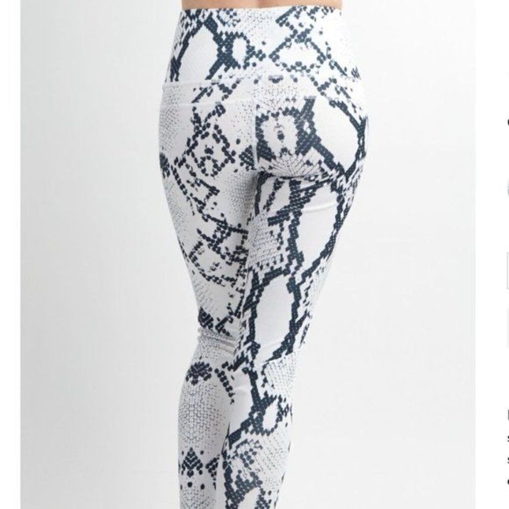 Savvi Fit Khali Python Snake Print 7/8 Leggings H… - image 3